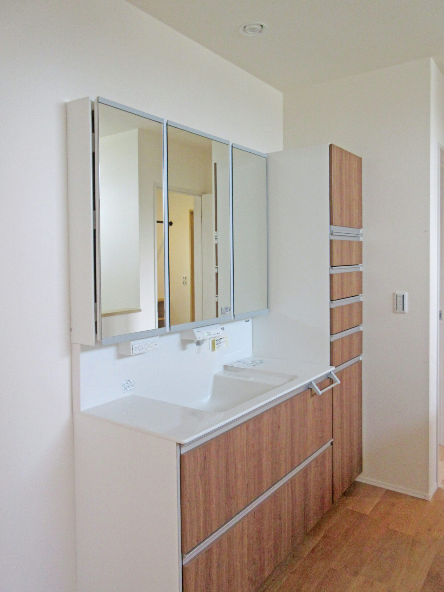 2階に配置したメインの洗面台